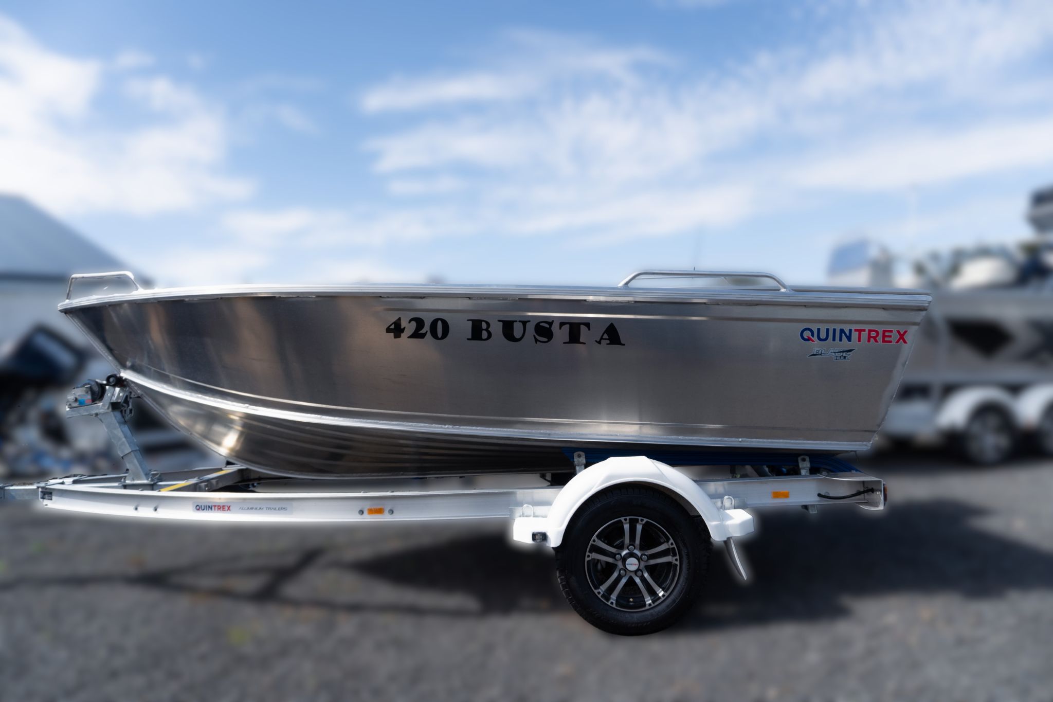 Quintrex 2025 420 Busta 80092