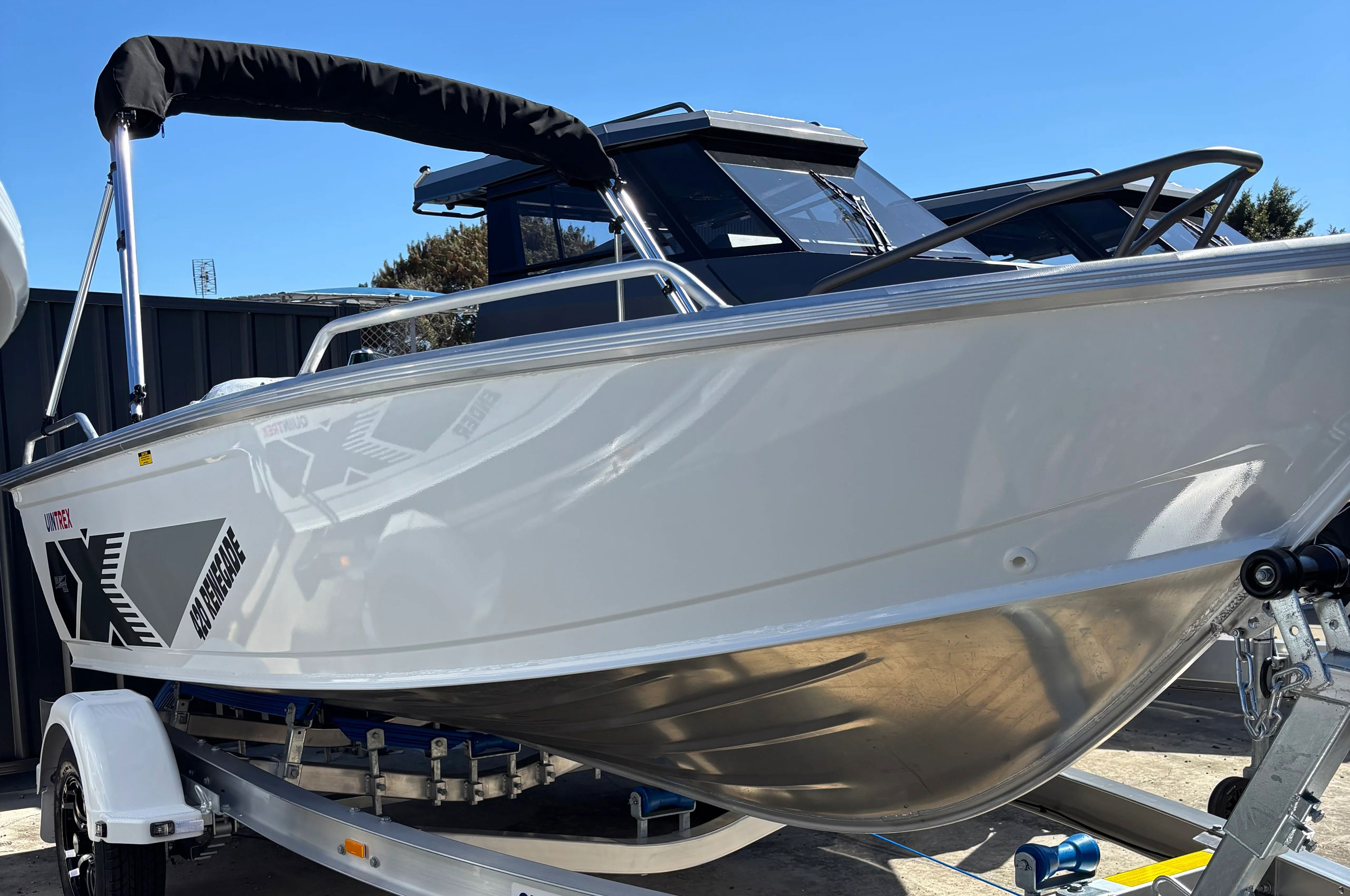 Quintrex 420 Renegade TS